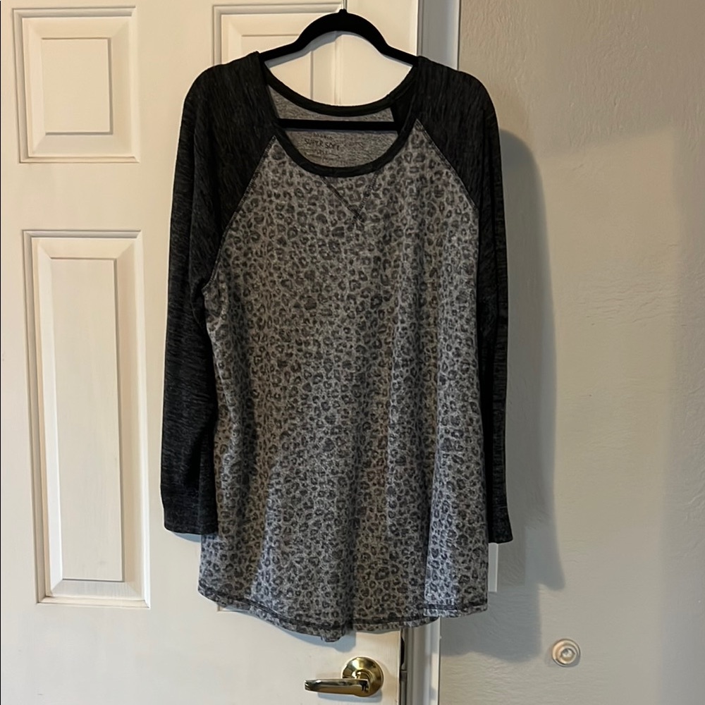 Gray Leopard Print Long Sleeve Top
